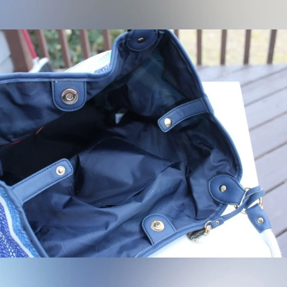 NWT Tommy Hilfiger tote bag